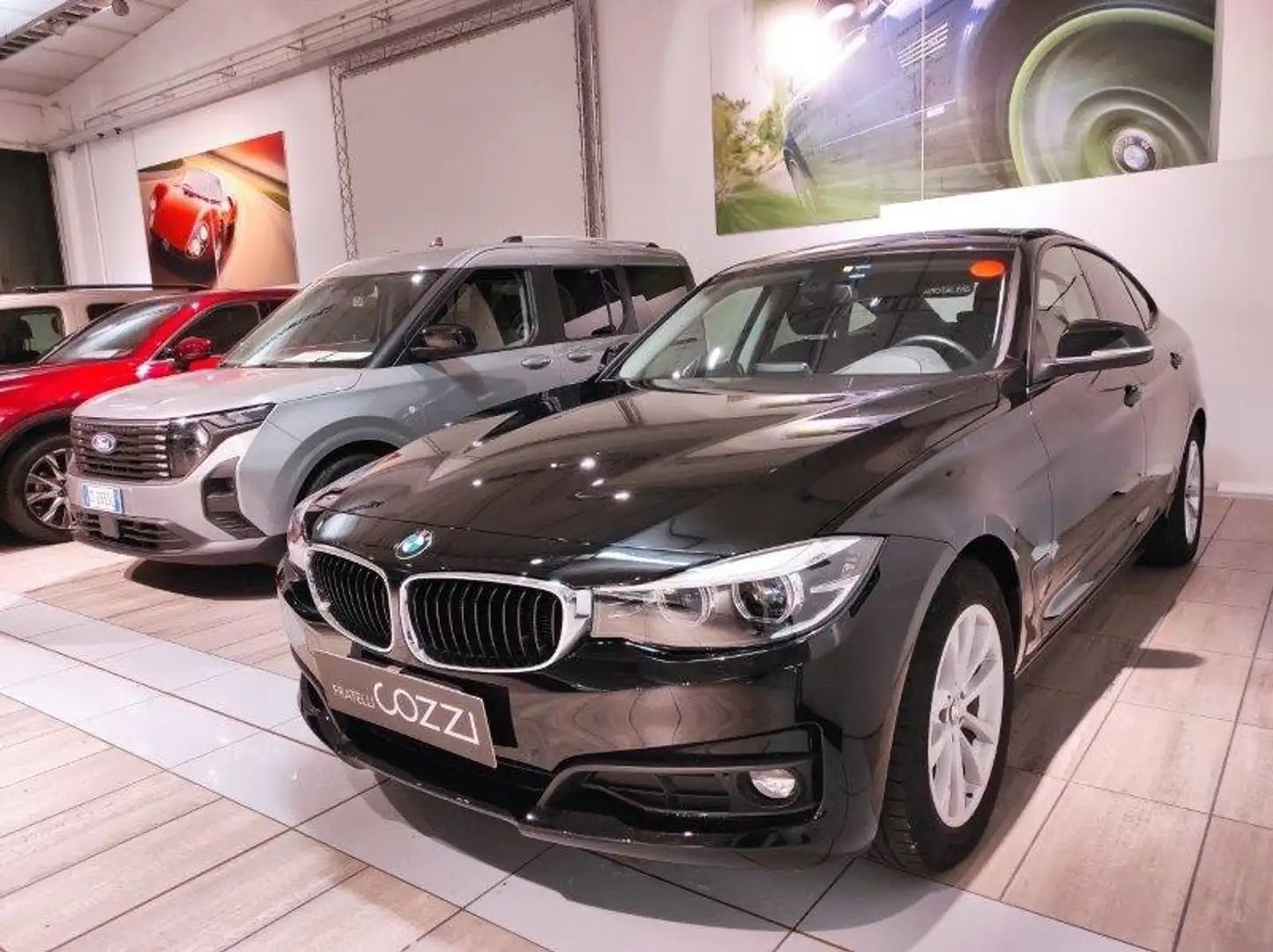 BMW 318 - 318d Gran Turismo Business Advantage aut. Nero - 2