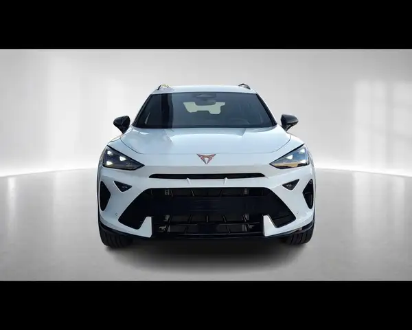Cupra Formentor view 8