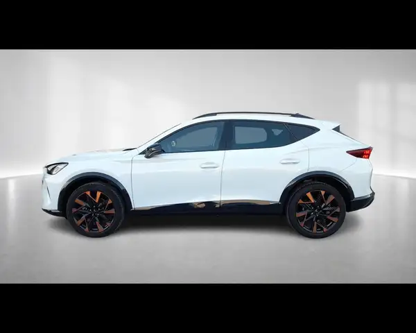 Cupra Formentor view 3