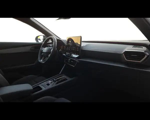 Cupra Formentor view 4