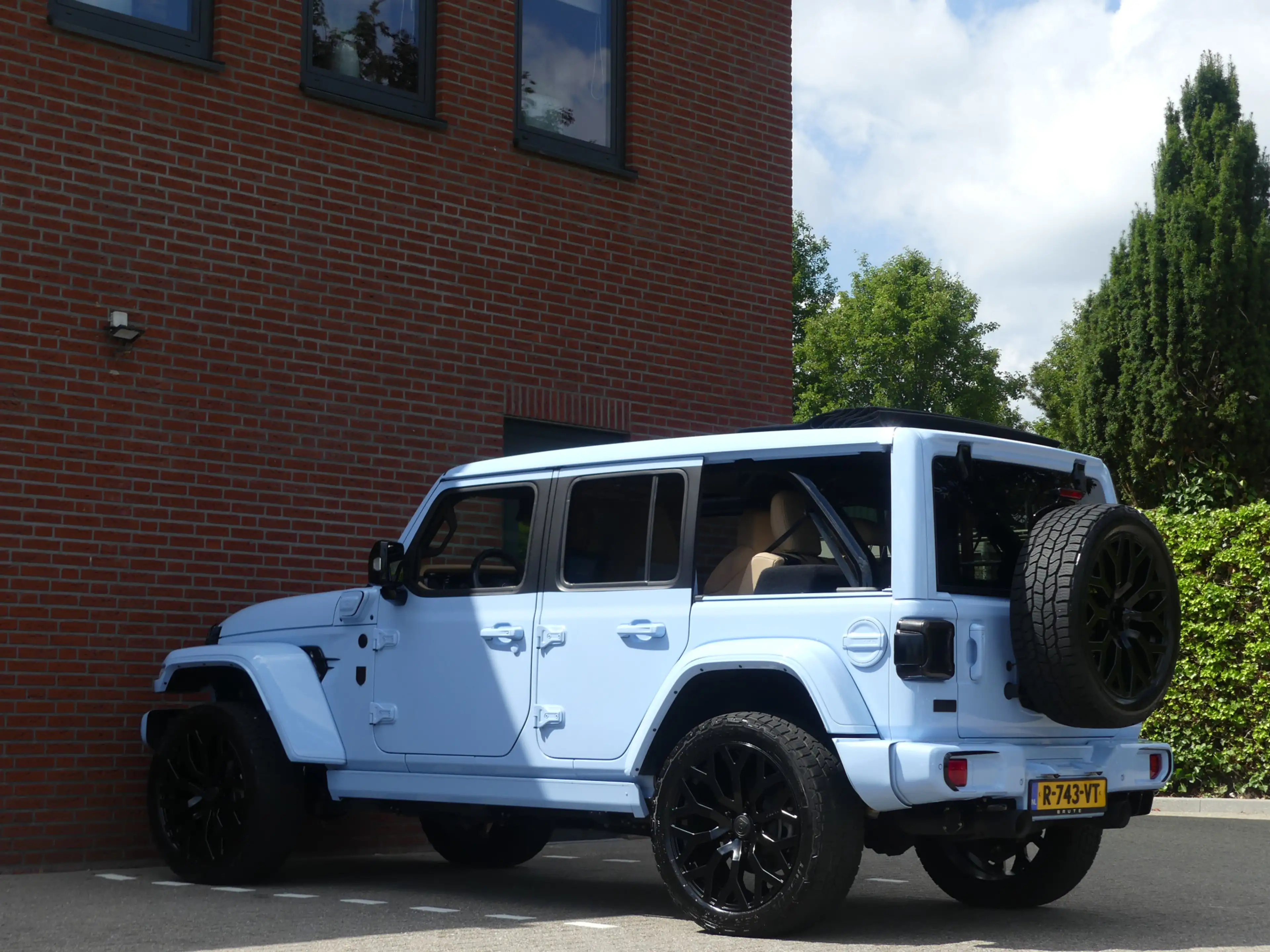 Jeep Wrangler Unlimited 4xe 380 BRUTE — photo 23
