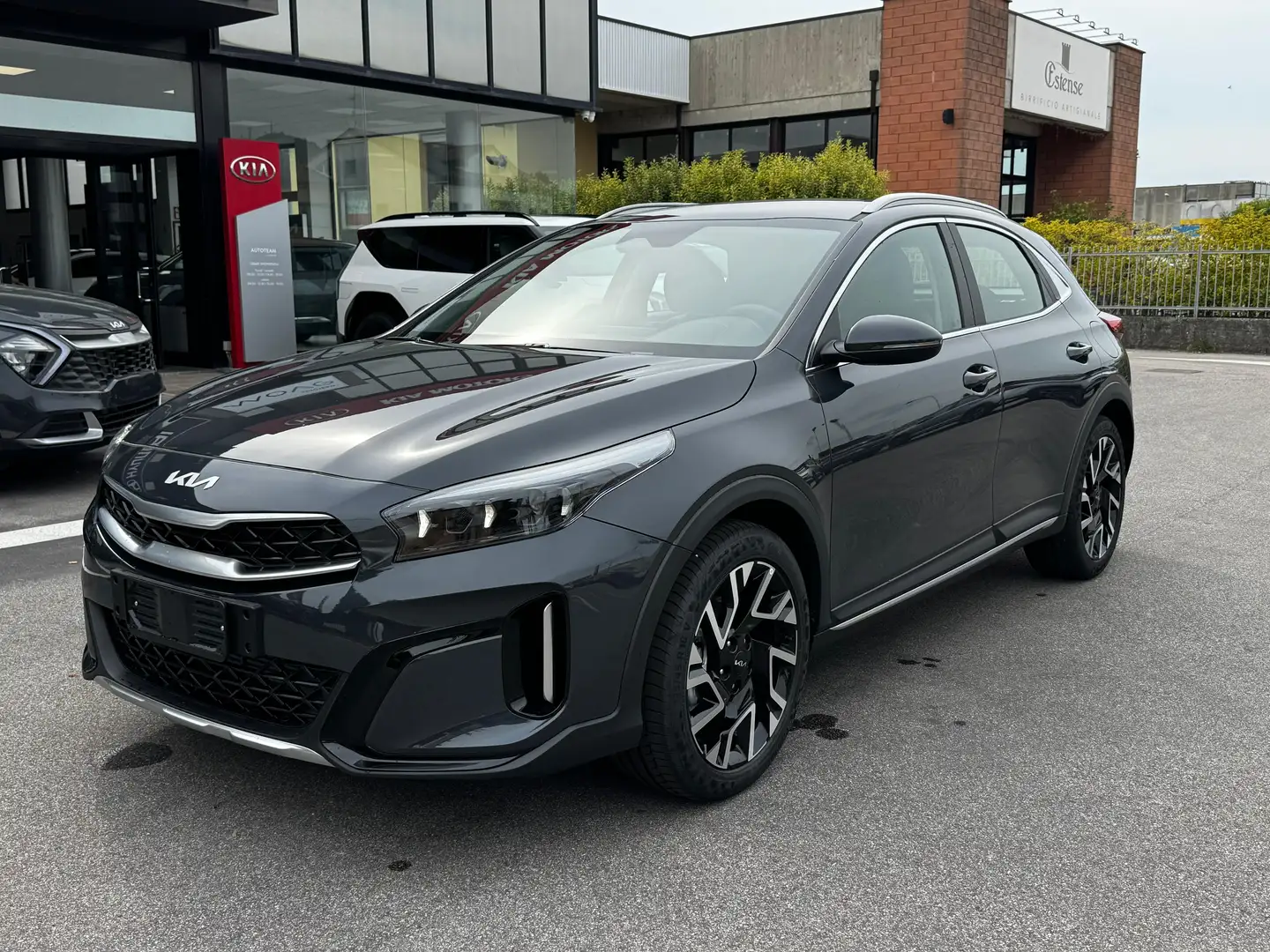 Kia XCeed 2022 - XCeed 1.0 t-gdi Gpl Business 94cv mt - 1