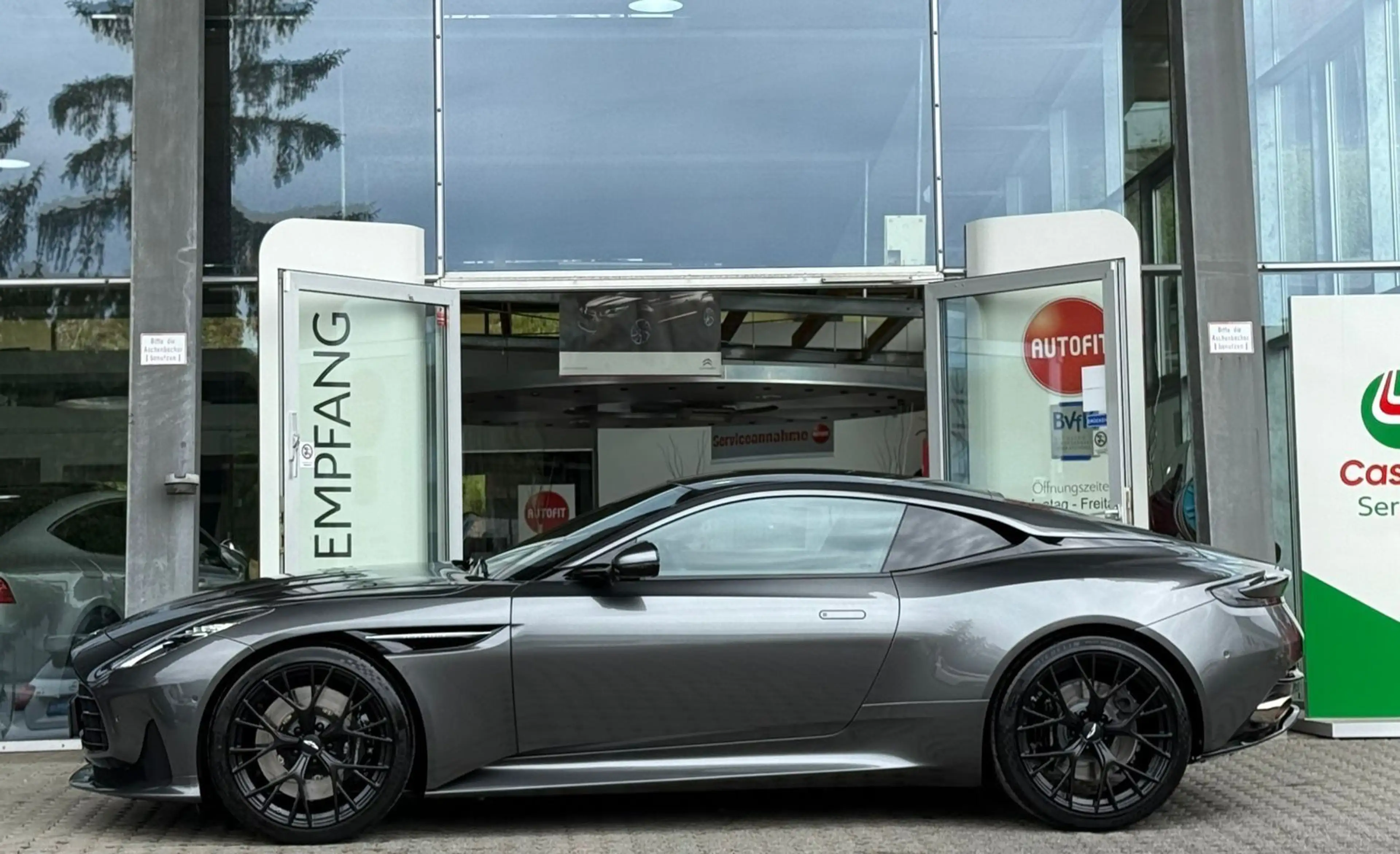 Aston Martin DB12 4.0 V8 Coupe/NP.267k/INSPIRE-SPORT/CARBON/ — photo 3