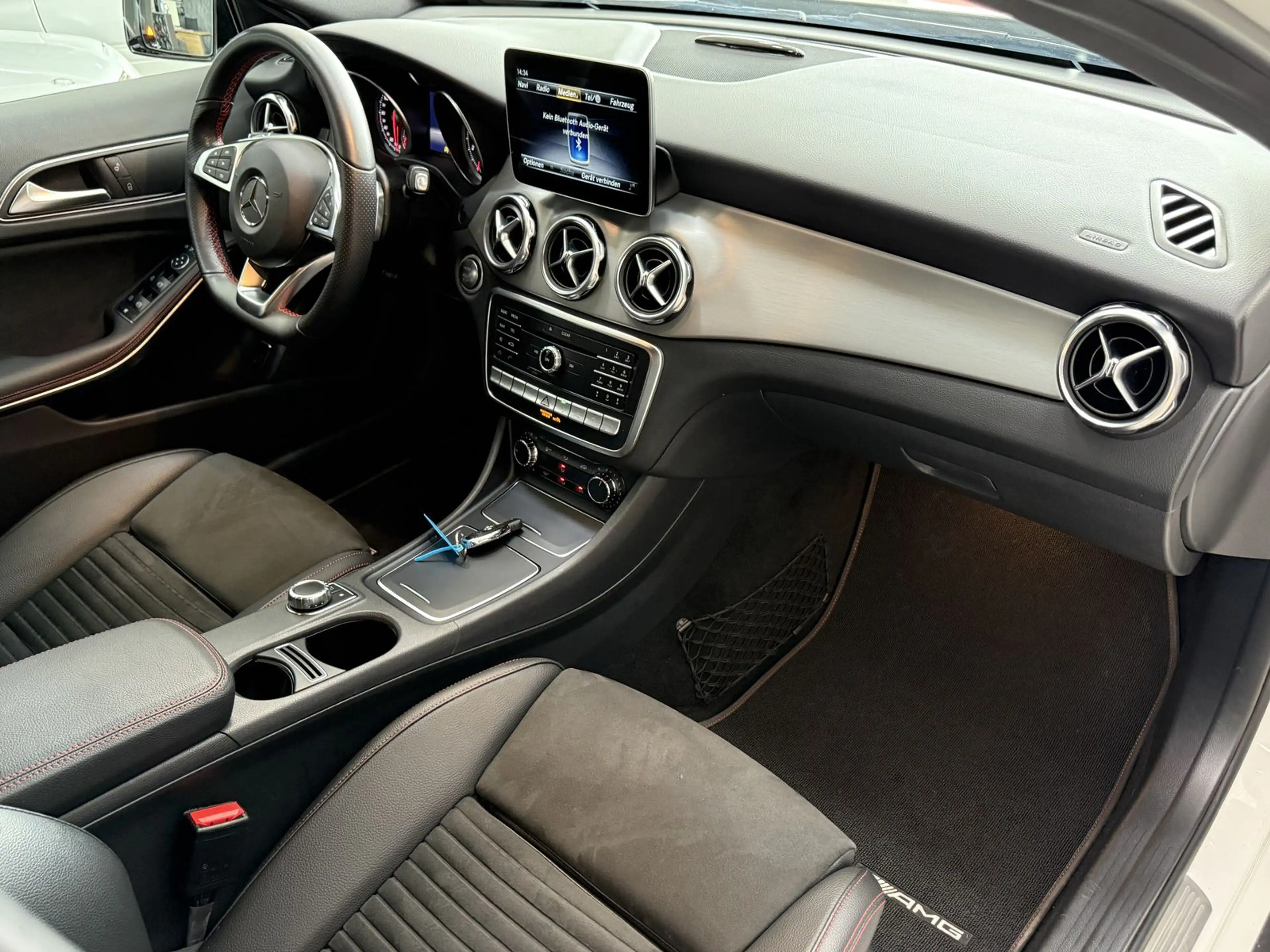 Mercedes-Benz GLA 220 GLA 220 4Matic AMG Line*NAVI*RÜCKFAHRK. — photo 11