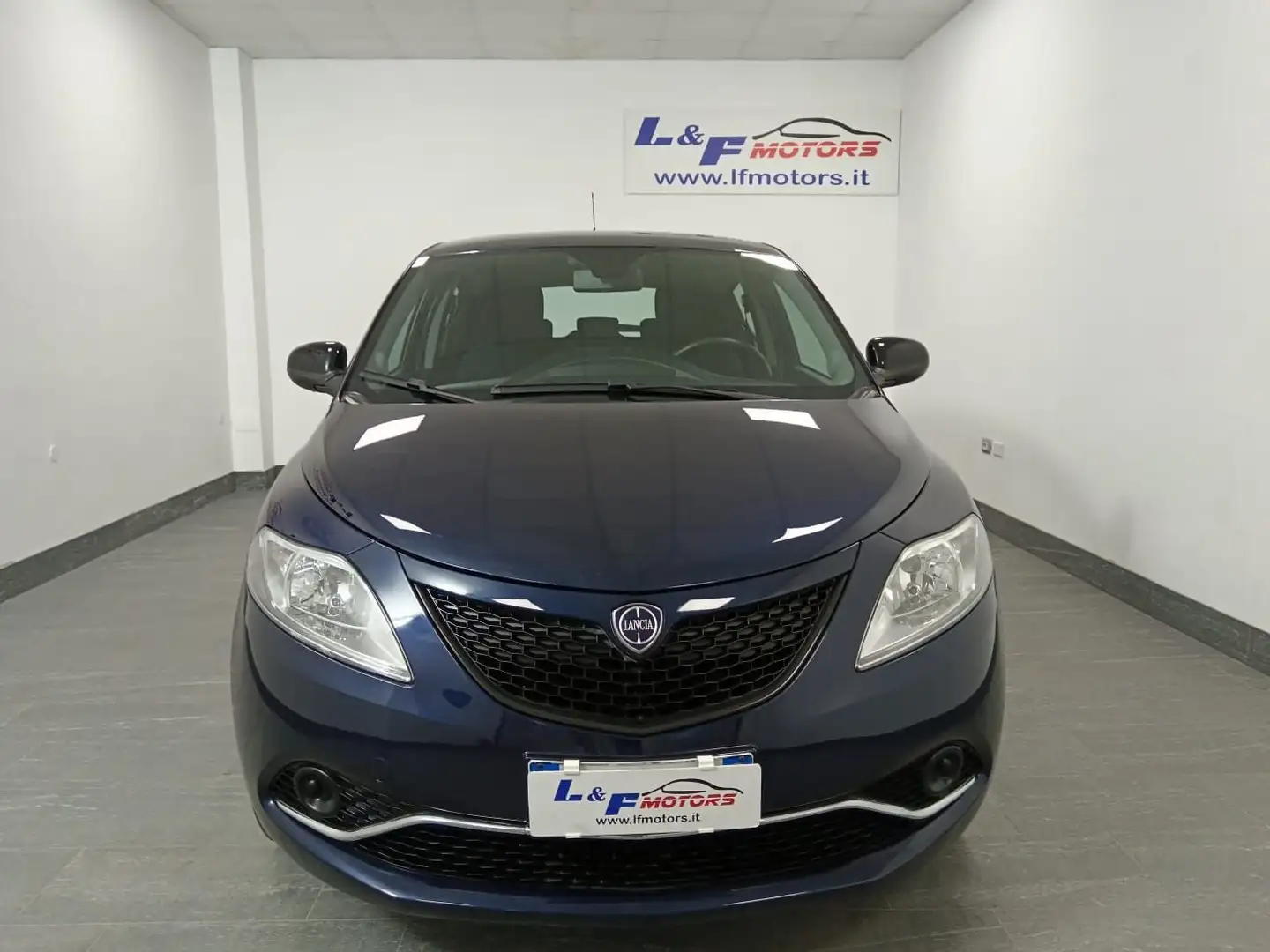 Lancia Ypsilon 1.2 69 CV 5 porte GPL Ecochic Gold Blu/Azzurro - 2