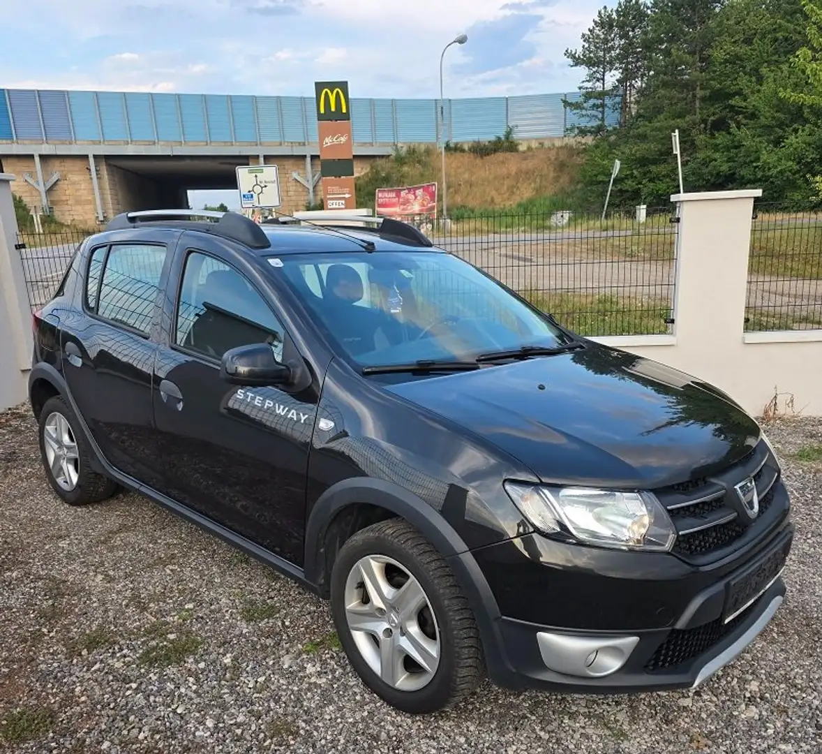 Dacia Sandero Sandero Stepway TCe 90 S&S Schwarz - 2