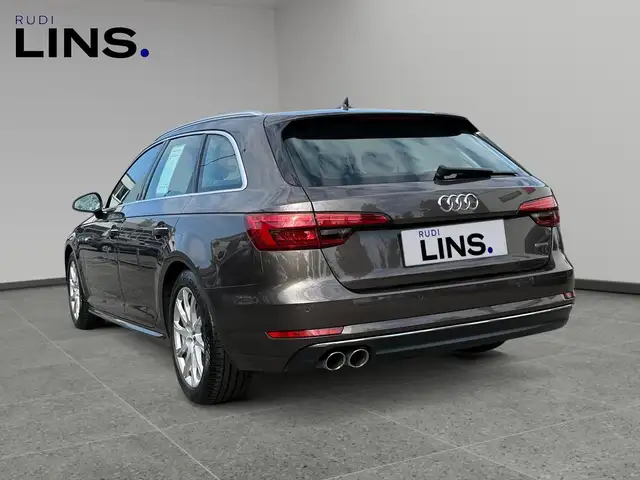 Audi A4 view 6