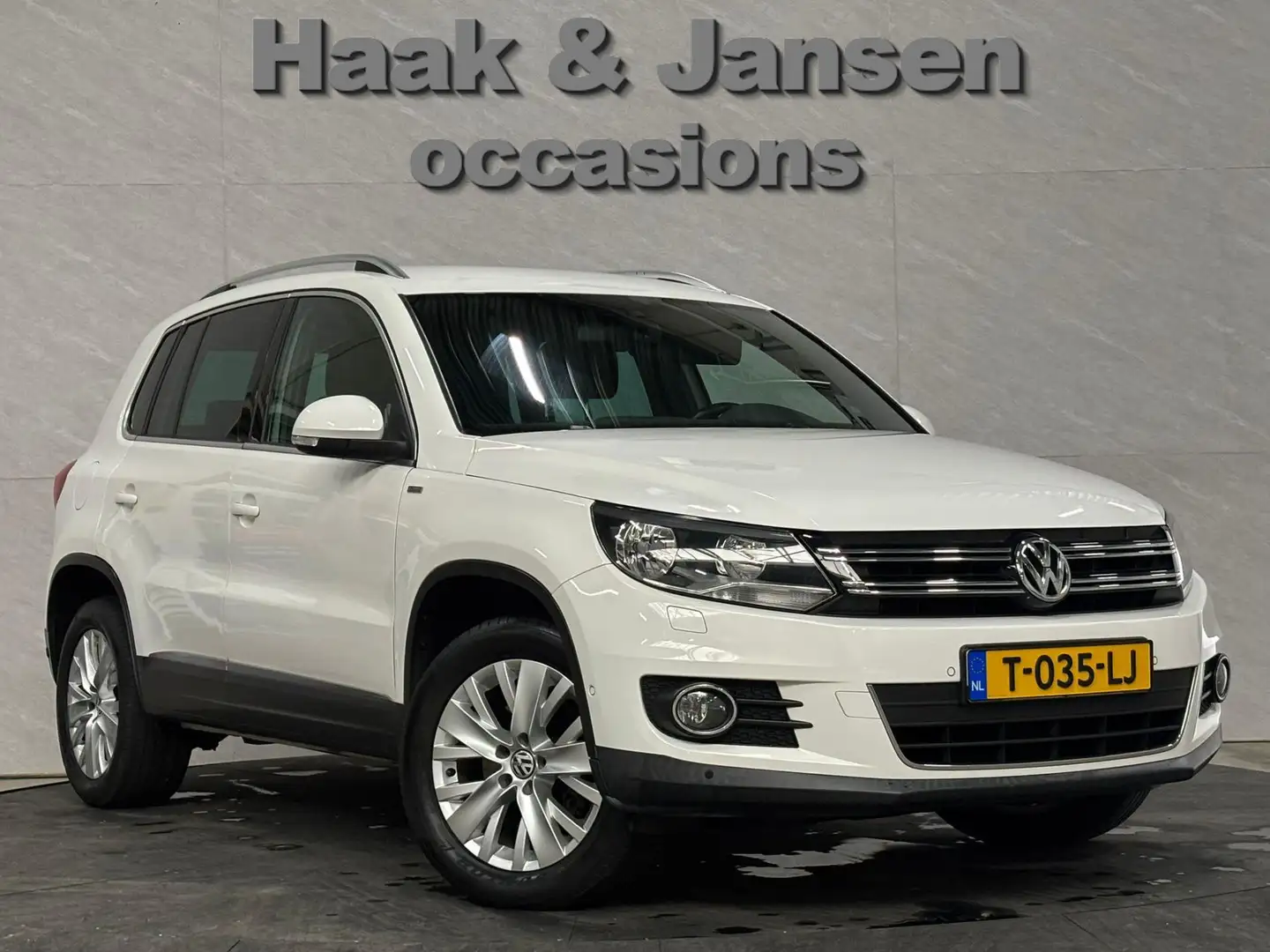 Volkswagen Tiguan 2.0 TSI Sport&Style 4motion Automaat Wit - 2