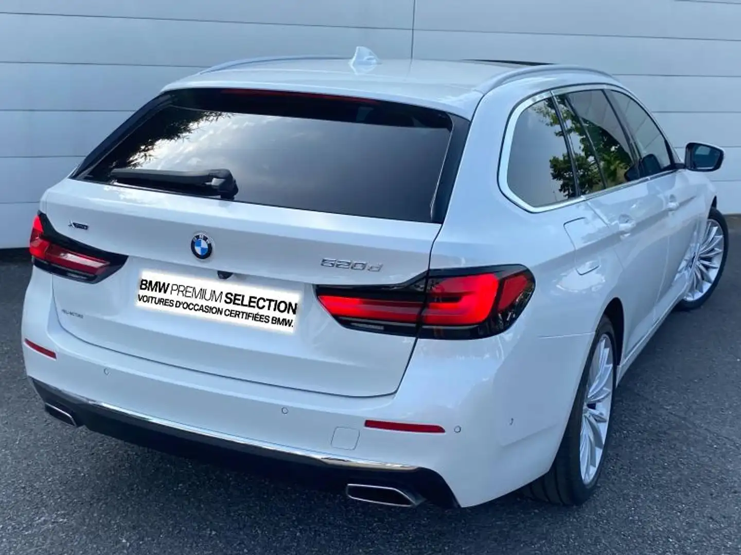 BMW 520 520dA xDrive 190ch Luxury Euro6d-T 124g Blanc - 2