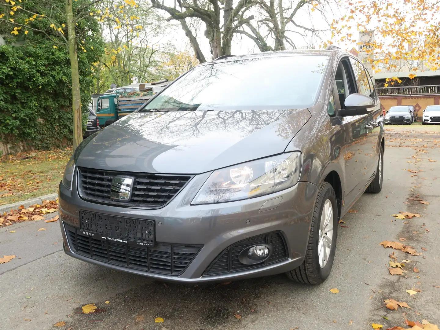 SEAT Alhambra Style 7 Sitzer Ahk Beige - 1