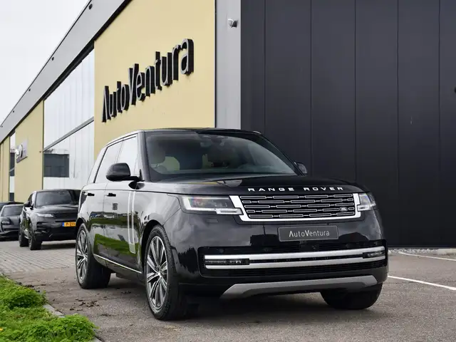 Land Rover Range Rover view 3