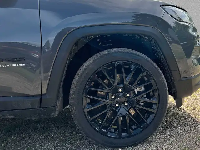 Jeep Compass view 9
