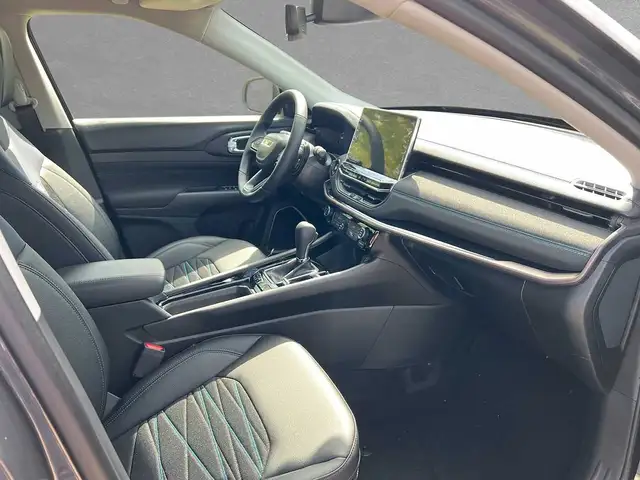 Jeep Compass view 3