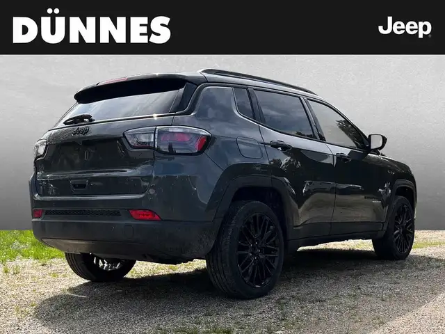 Jeep Compass view 2