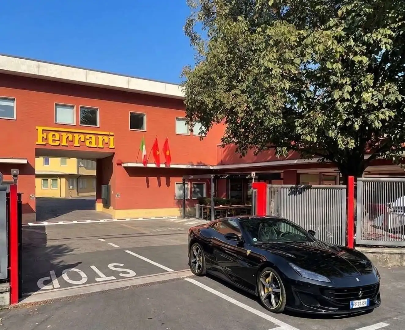 Ferrari Portofino Portofino M 4.0 V8 620 ch 115 KM - 1