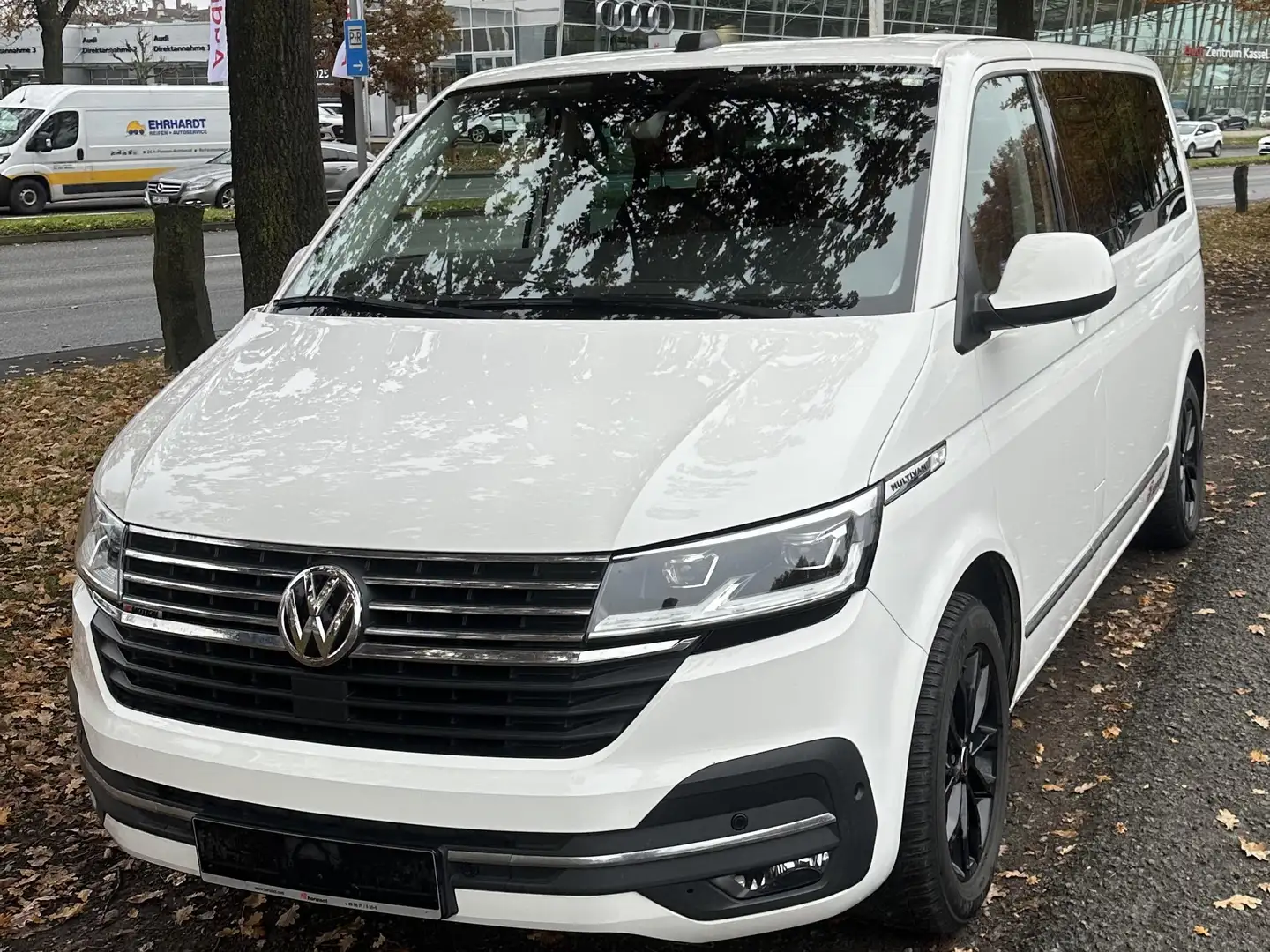 Volkswagen T6.1 Multivan Multivan T6.1 Kurz DSG Generation Six Weiß - 1