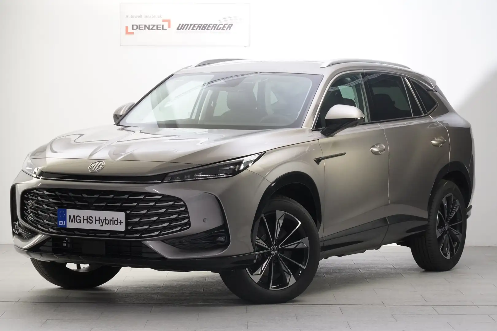 MG HS PHEV+ Luxury Lenkradhzg. 25.5 Silber - 2