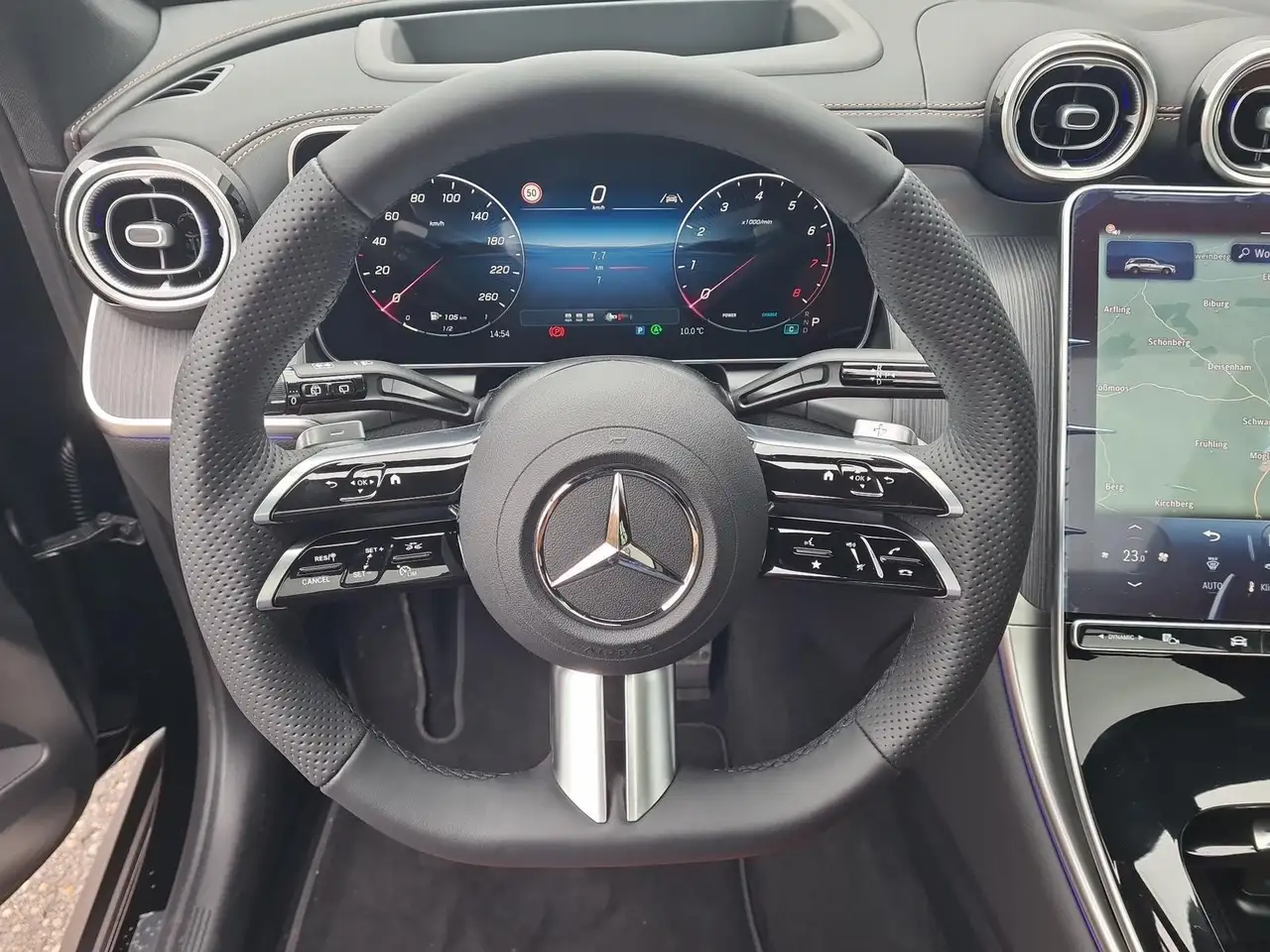 Mercedes-Benz GLC 2026 — фото 13