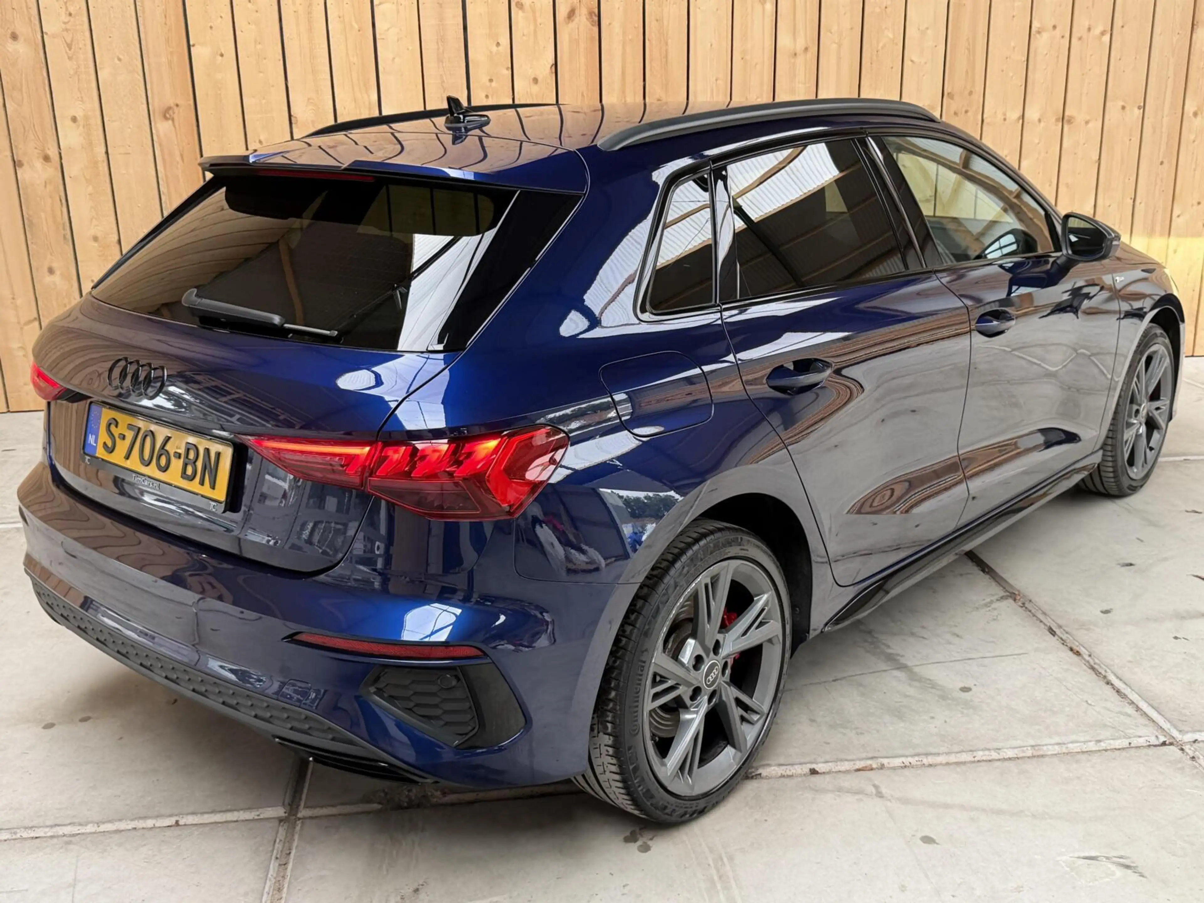 Audi A3 Sportback 45 TFSI e S edition Competition SoH 93,3 — photo 2