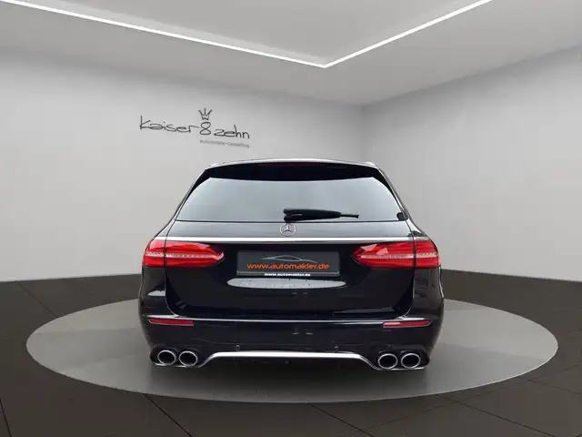 Mercedes-Benz E Class view 7
