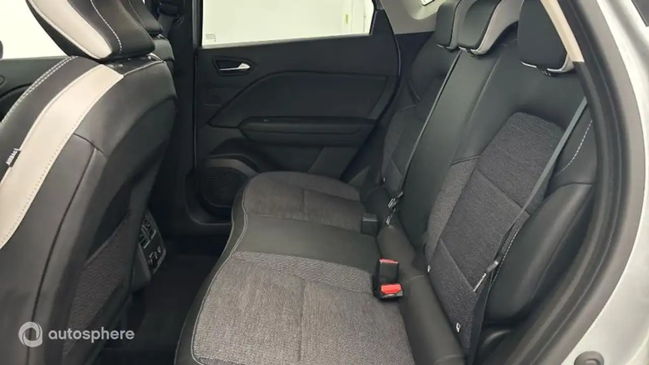 Renault Captur — photo 13