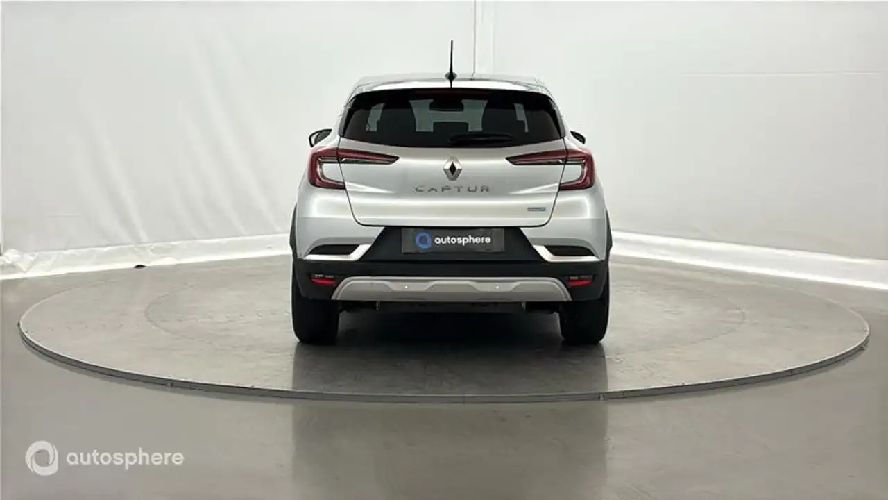 Renault Captur — photo 6