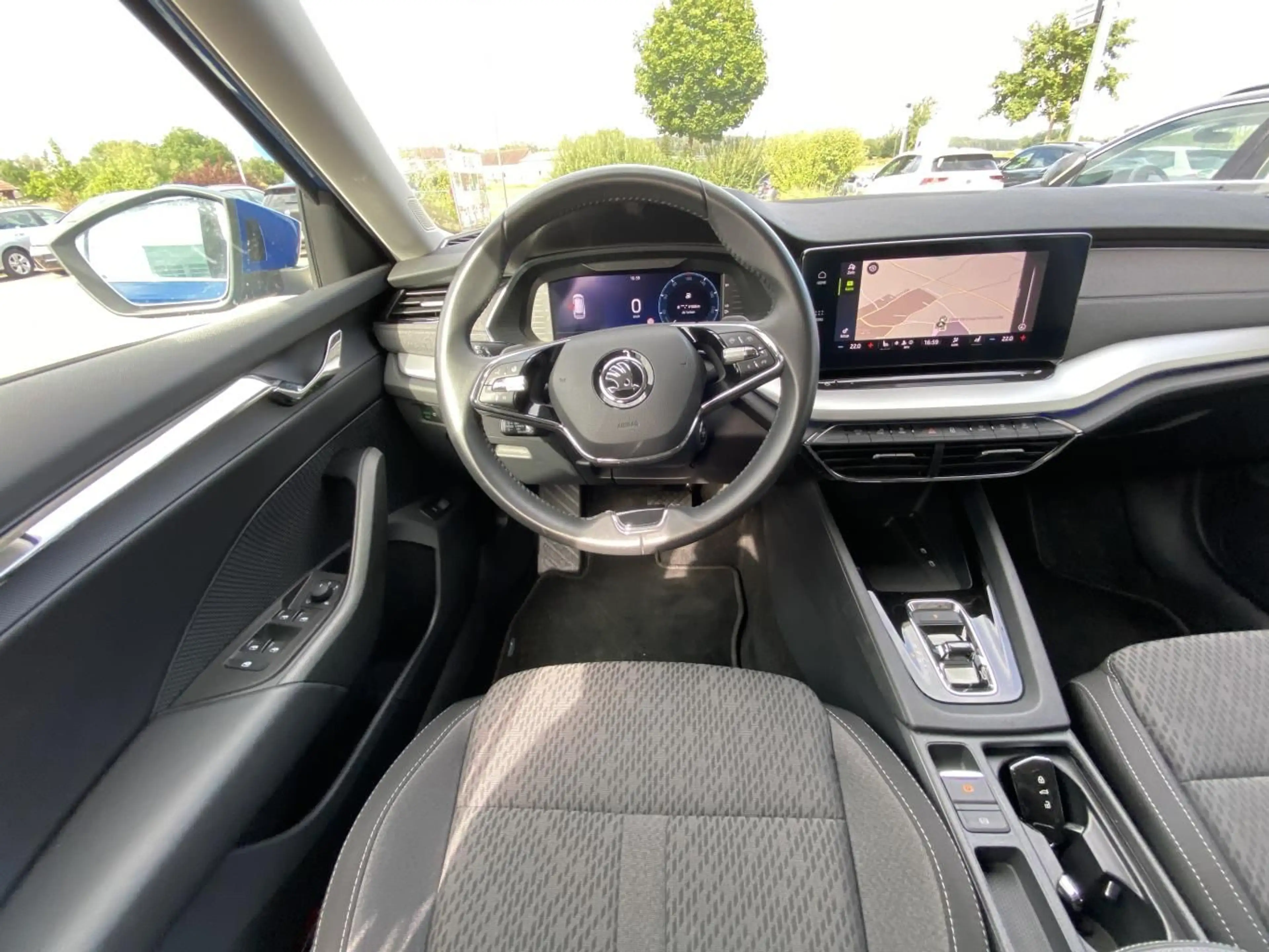 Skoda Octavia Combi 2.0 TDI DSG Style AHK+HEAD-UP+SMAR — photo 13