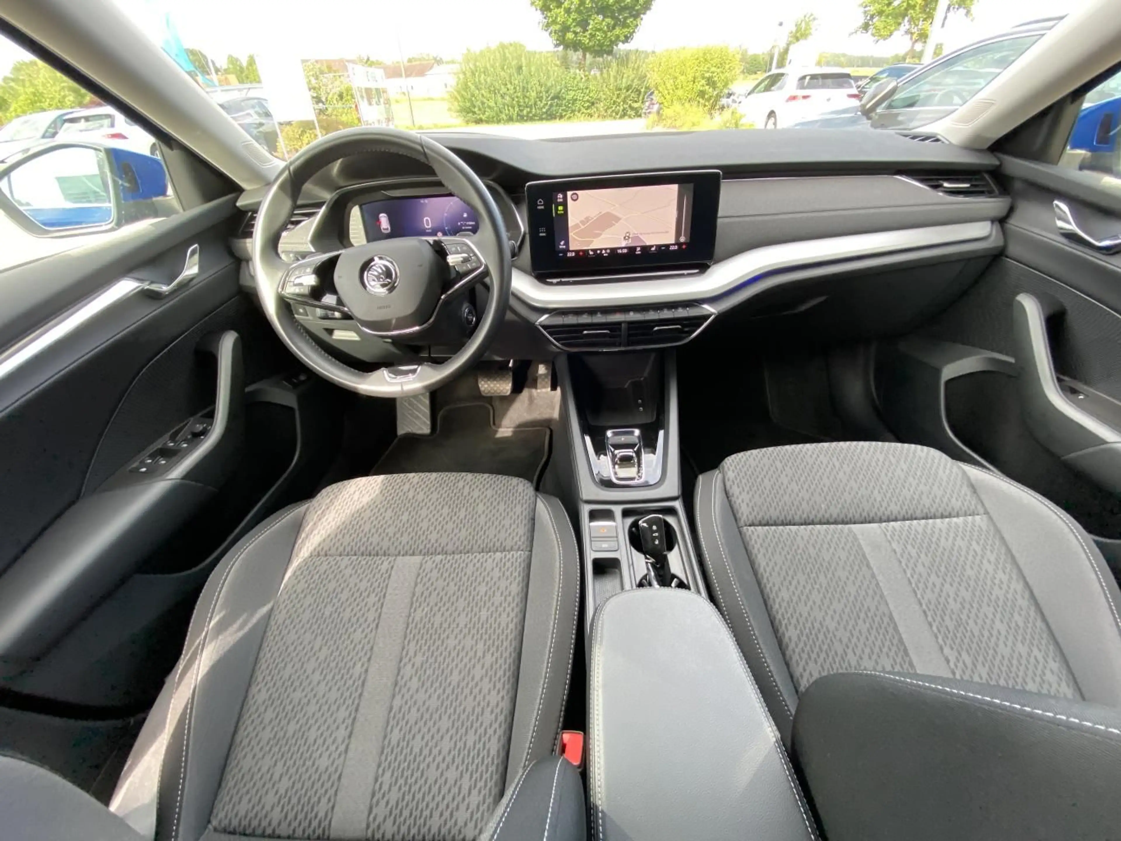 Skoda Octavia Combi 2.0 TDI DSG Style AHK+HEAD-UP+SMAR — photo 14