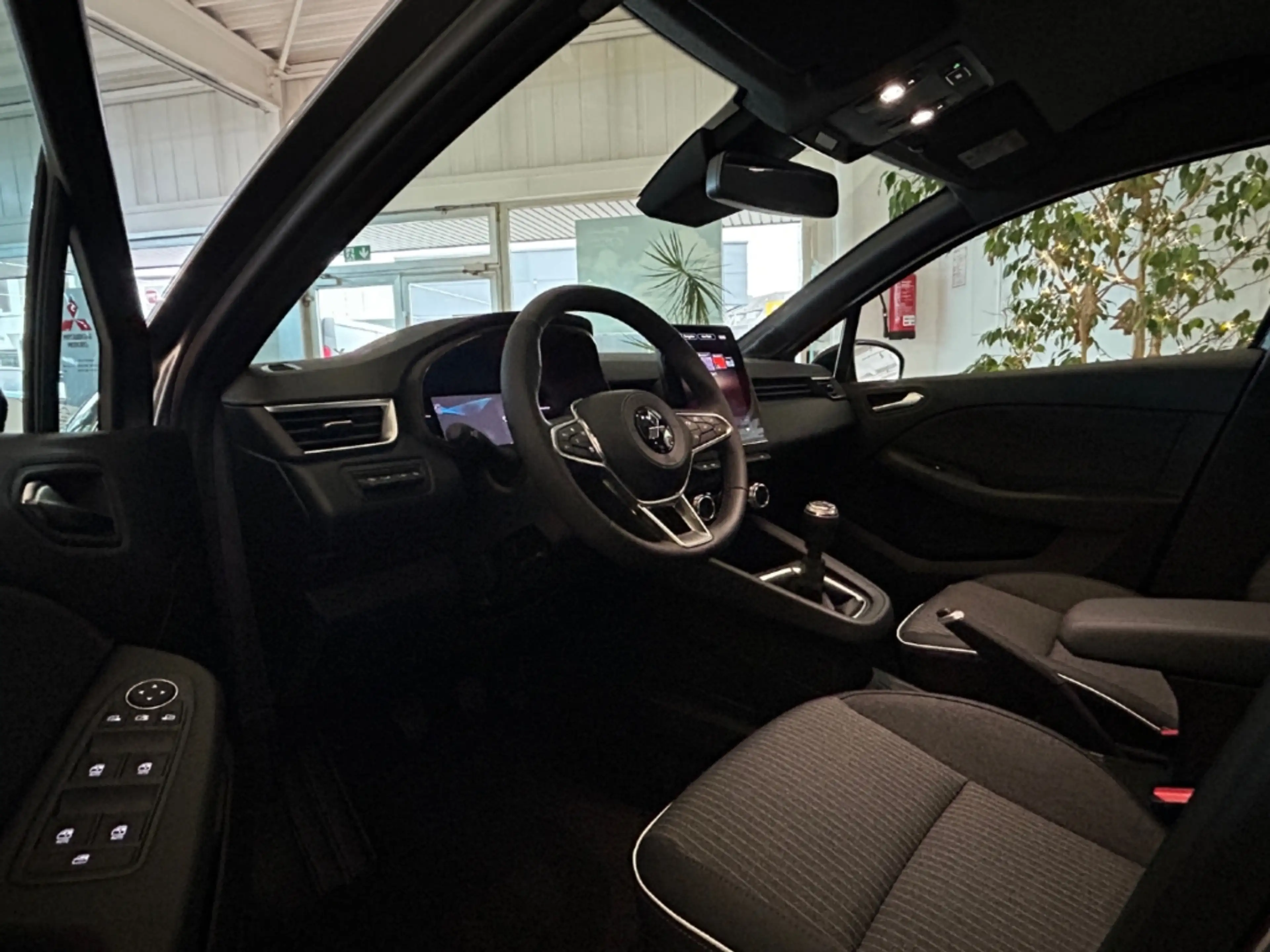 Mitsubishi Colt Select 1.0 Navi LED Kamera Sitzh Keyless DAB — photo 5