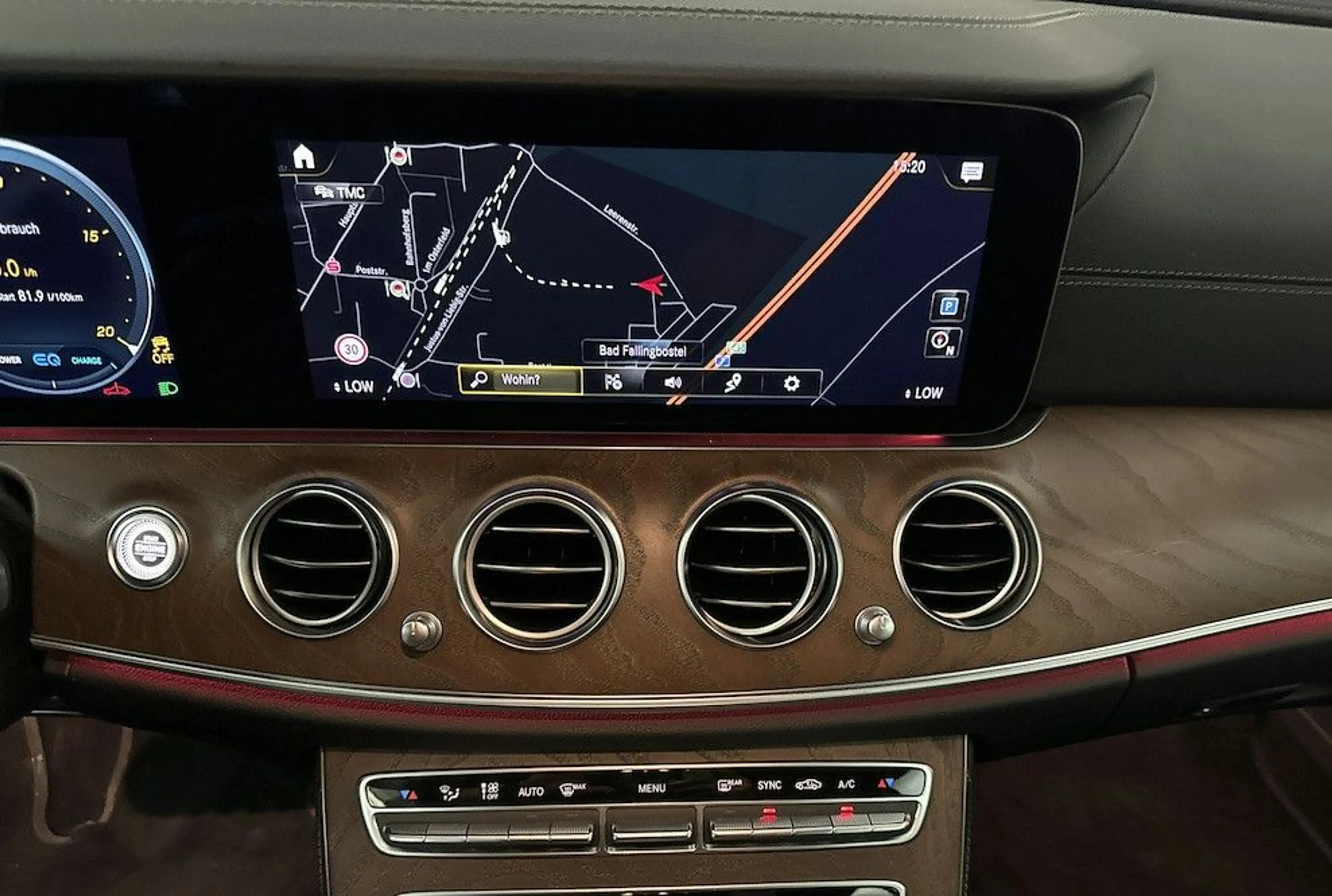 Mercedes-Benz E 220 d T 4Matic AMG-Line AHK 360° Kamera — photo 10