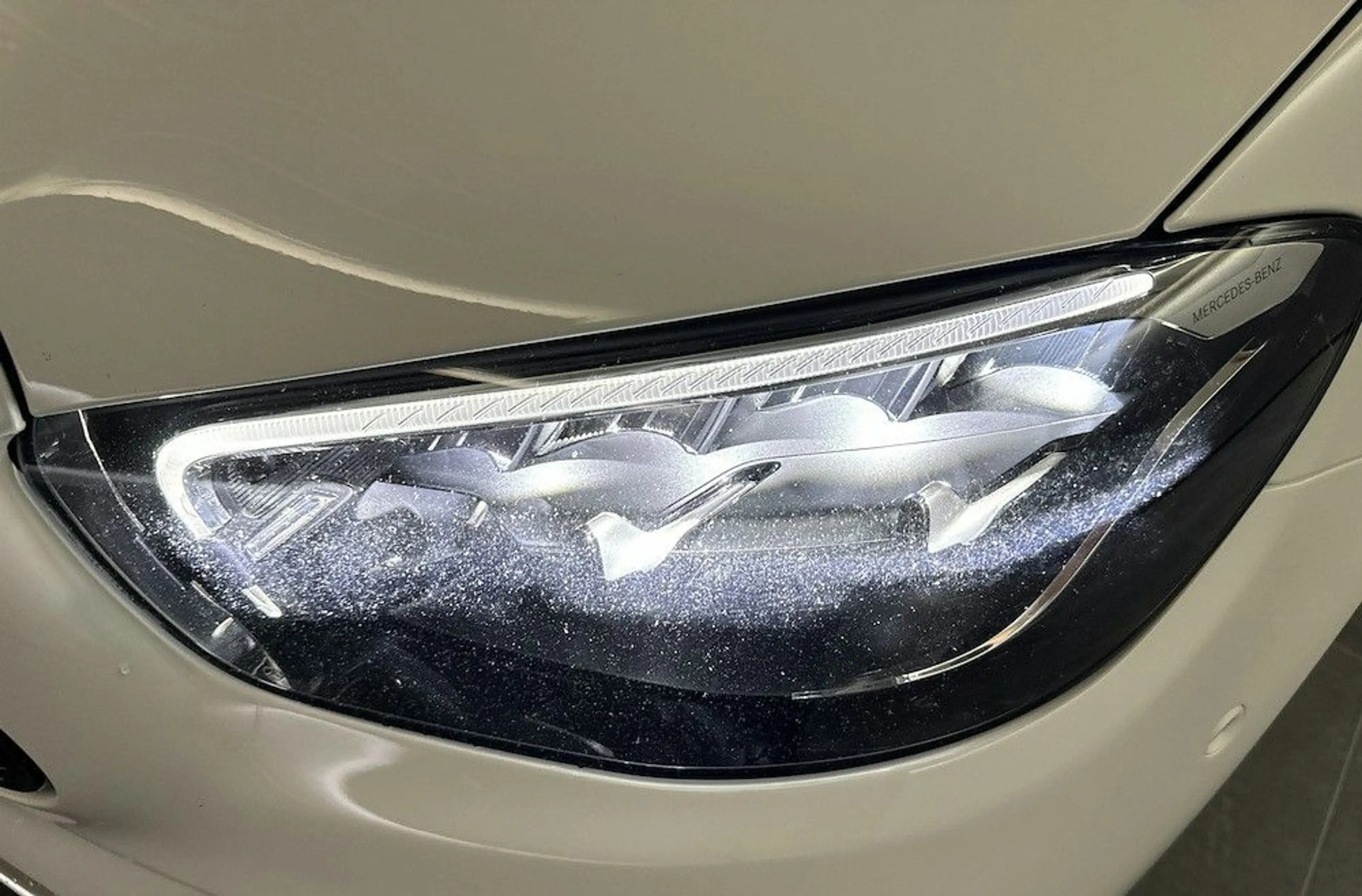 Mercedes-Benz E 220 d T 4Matic AMG-Line AHK 360° Kamera — photo 2