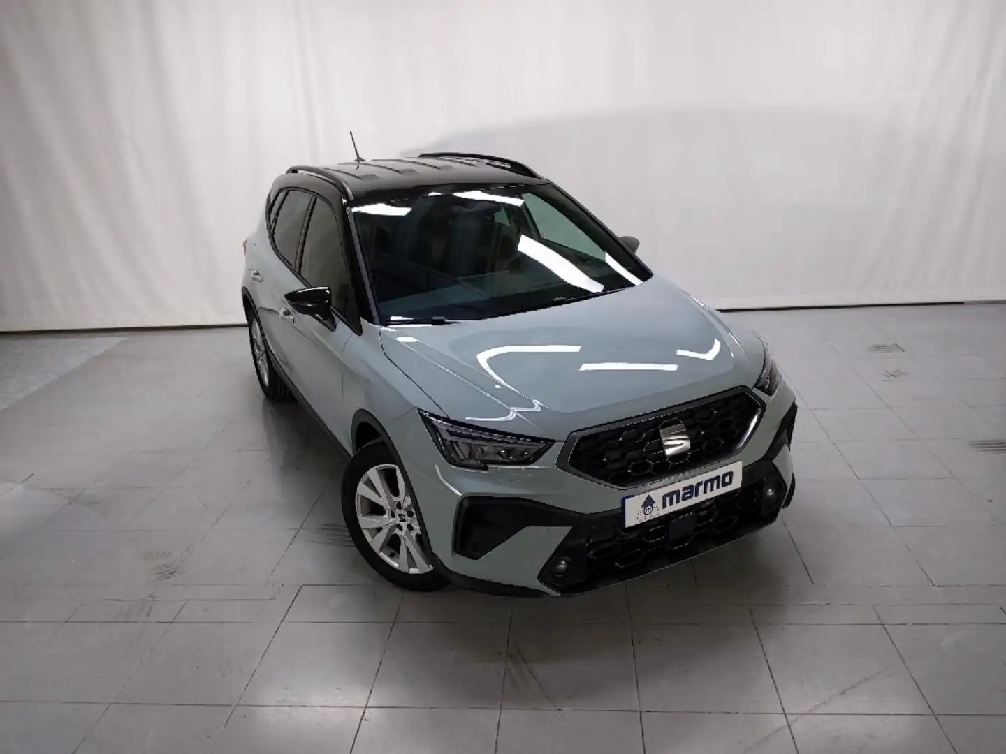 SEAT Arona STYLE+ 1.0 TSI 115CV DSG SEMINUEVO Verde - 2