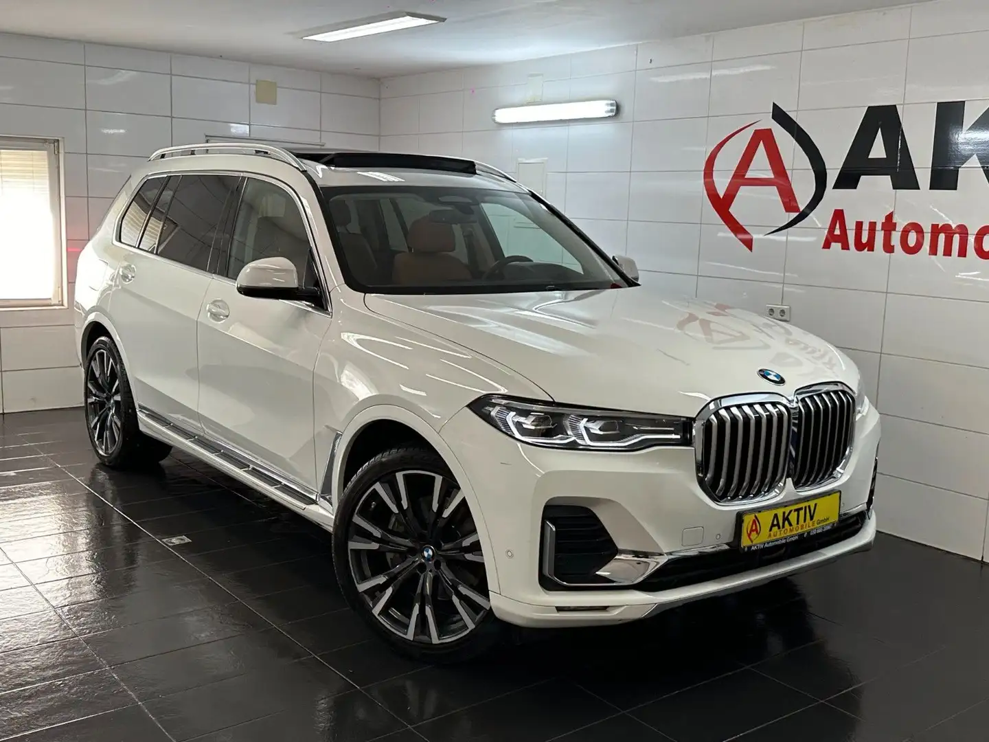 BMW X7 xDrive 40 i Design Pure Excellence *75 Tkm Weiß - 1