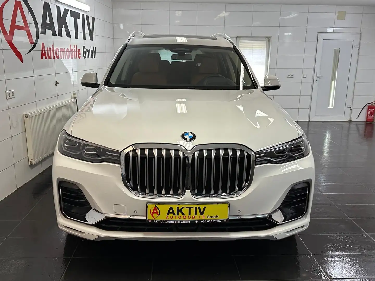 BMW X7 xDrive 40 i Design Pure Excellence *75 Tkm Weiß - 2