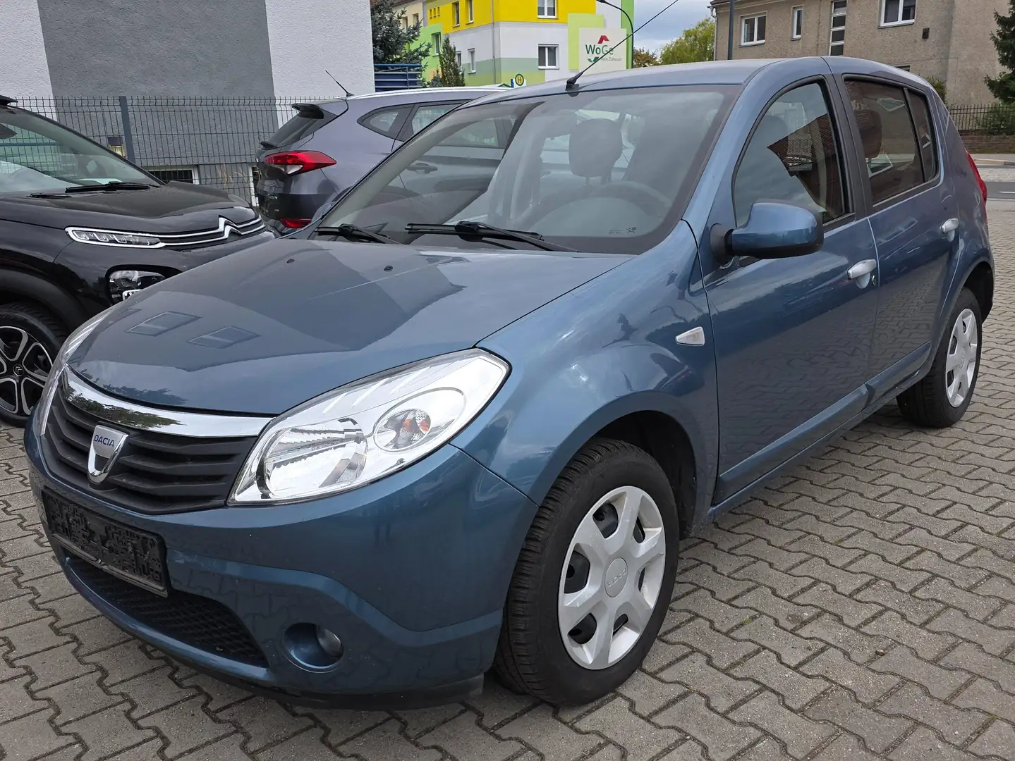 Dacia Sandero Laureate - 1