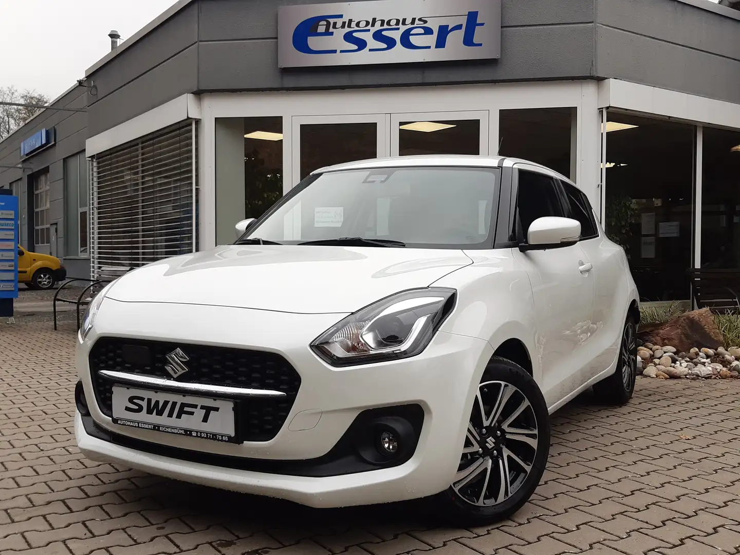 Suzuki Swift 1.0 Boosterjet  Hybrid Comfort+ Mit 12 Mon Gar. Weiß - 1