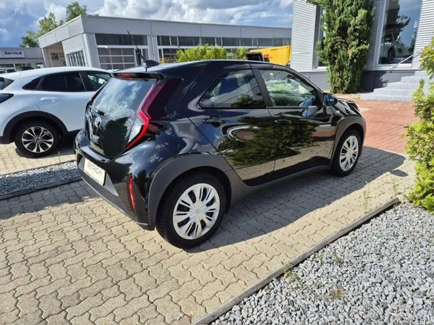 Toyota Aygo X Business Edition 63PS *ACC|Kamera|Klima* Noir - 2