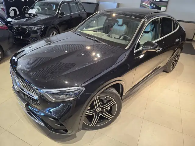 Mercedes-Benz GLC view 11