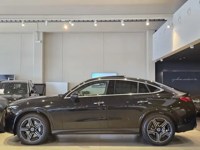 Mercedes-Benz GLC view 13