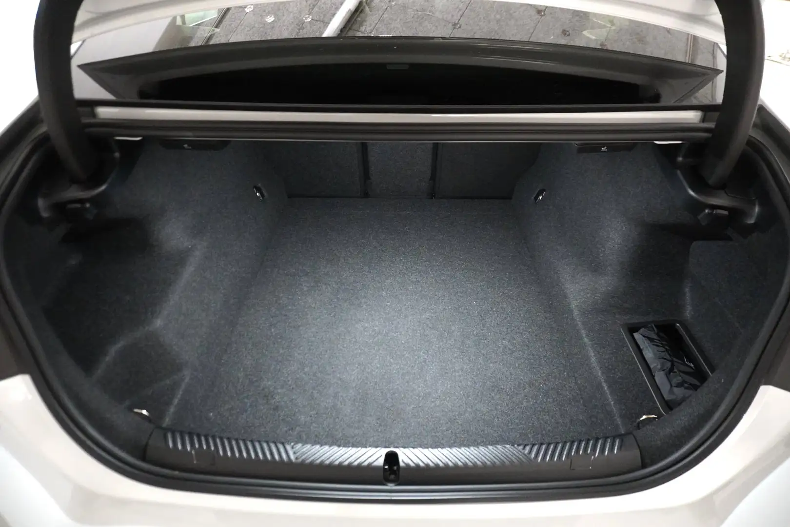 BMW 530 e xDrive Weiß - 2