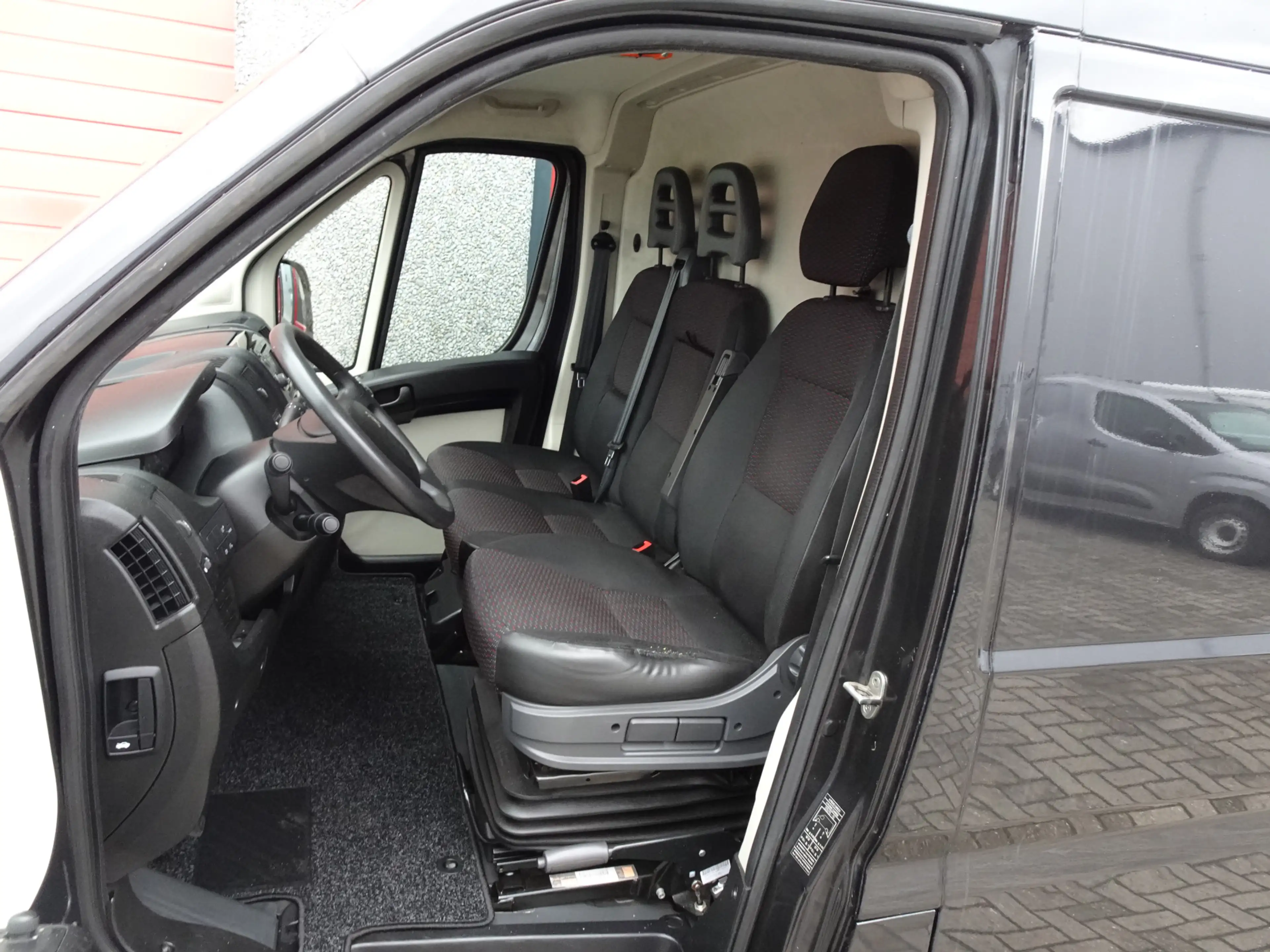 Peugeot Boxer 330 2.2 HDI L2H2 XR 3 zits airco — photo 5
