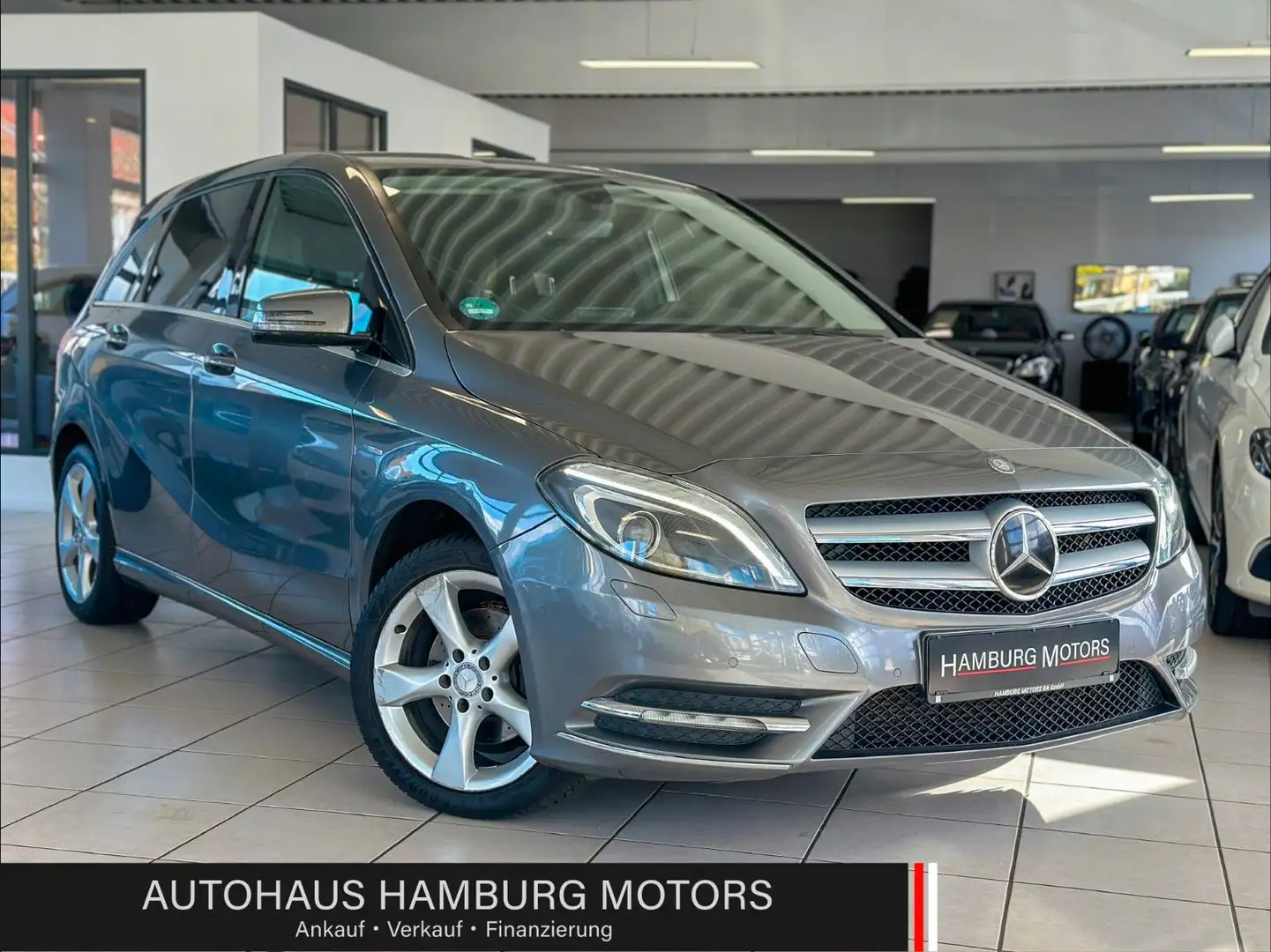Mercedes-Benz B 180 CDI Edition BlueEfficiency AHK/LEDER/KAMER Grau - 1