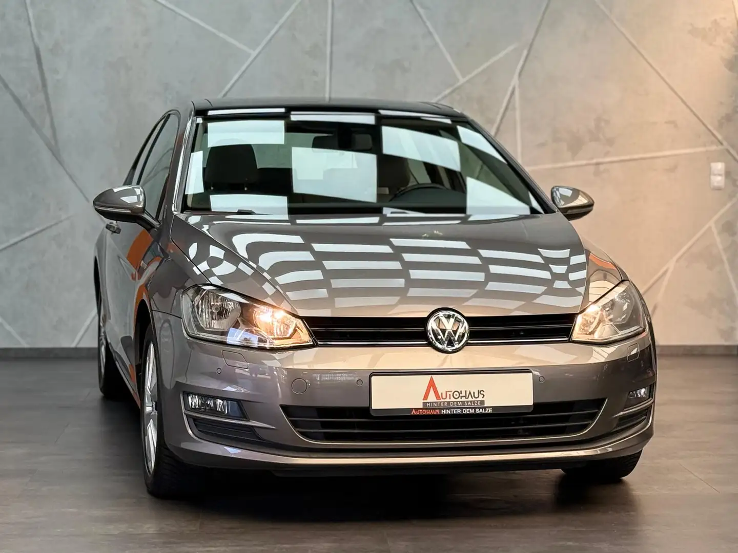 Volkswagen Golf Comfortline BMT 1.4 TSI |PANO|DSG|SHZG|LM Grau - 2