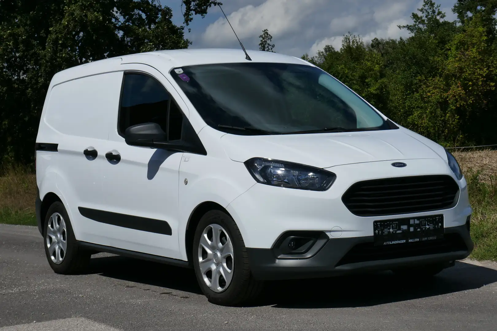 Ford Transit Courier Trend Weiß - 1