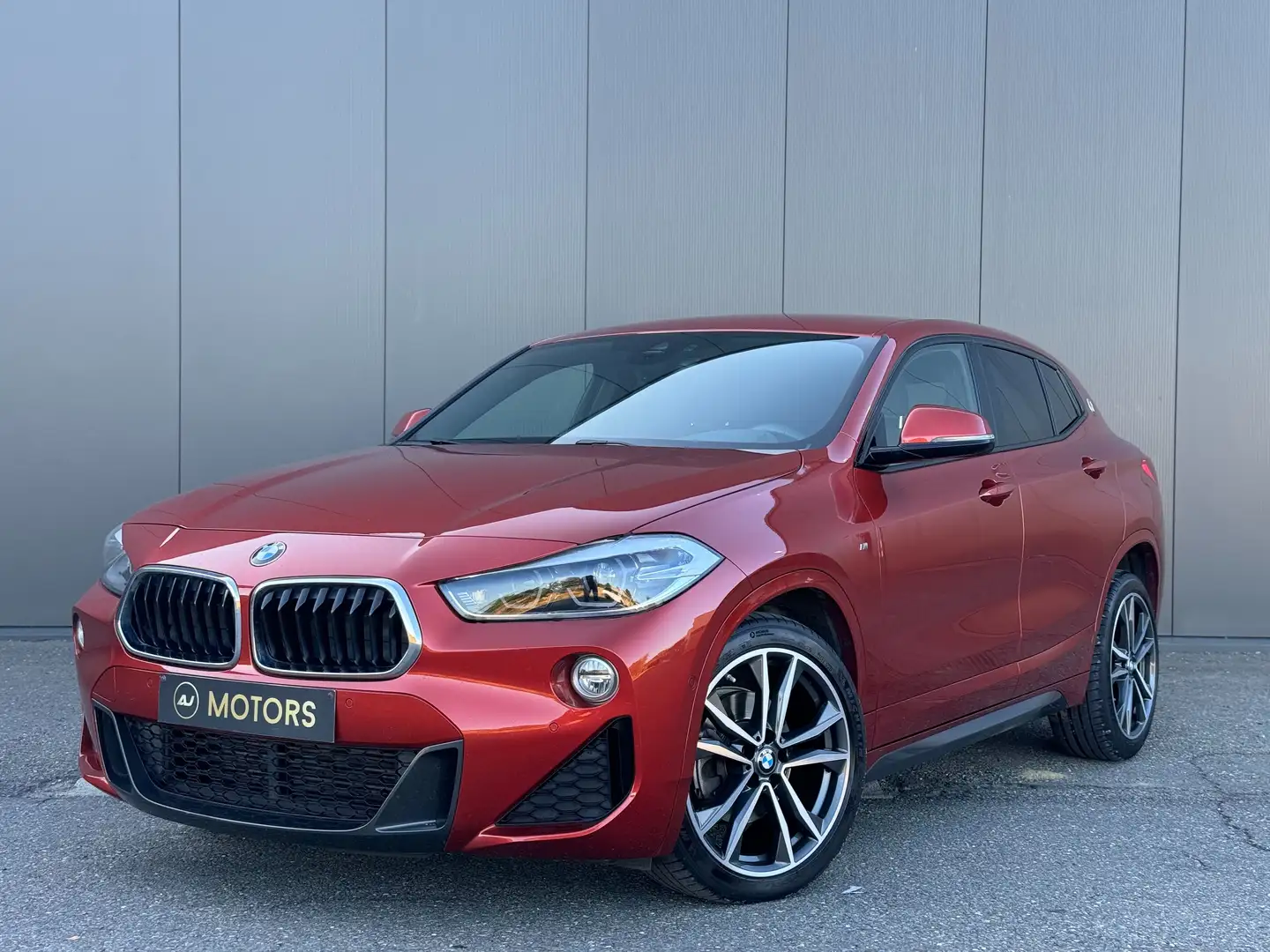 BMW X2 sDrive 18d 150cv - Pack M - GPS - Alcantara Orange - 1