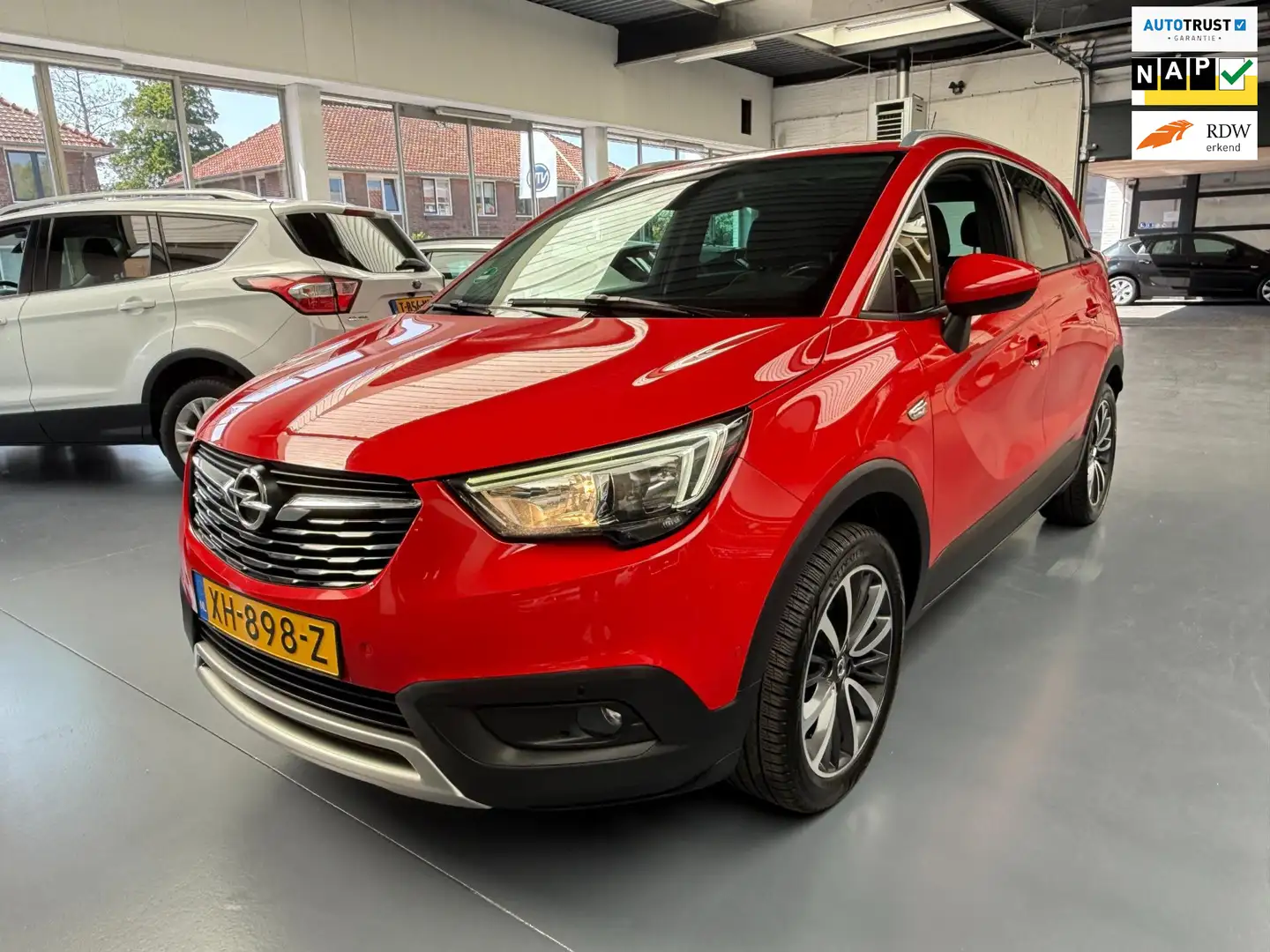 Opel Crossland X 1.2 Turbo Innovation |Camera|Carplay|Pano Rood - 1