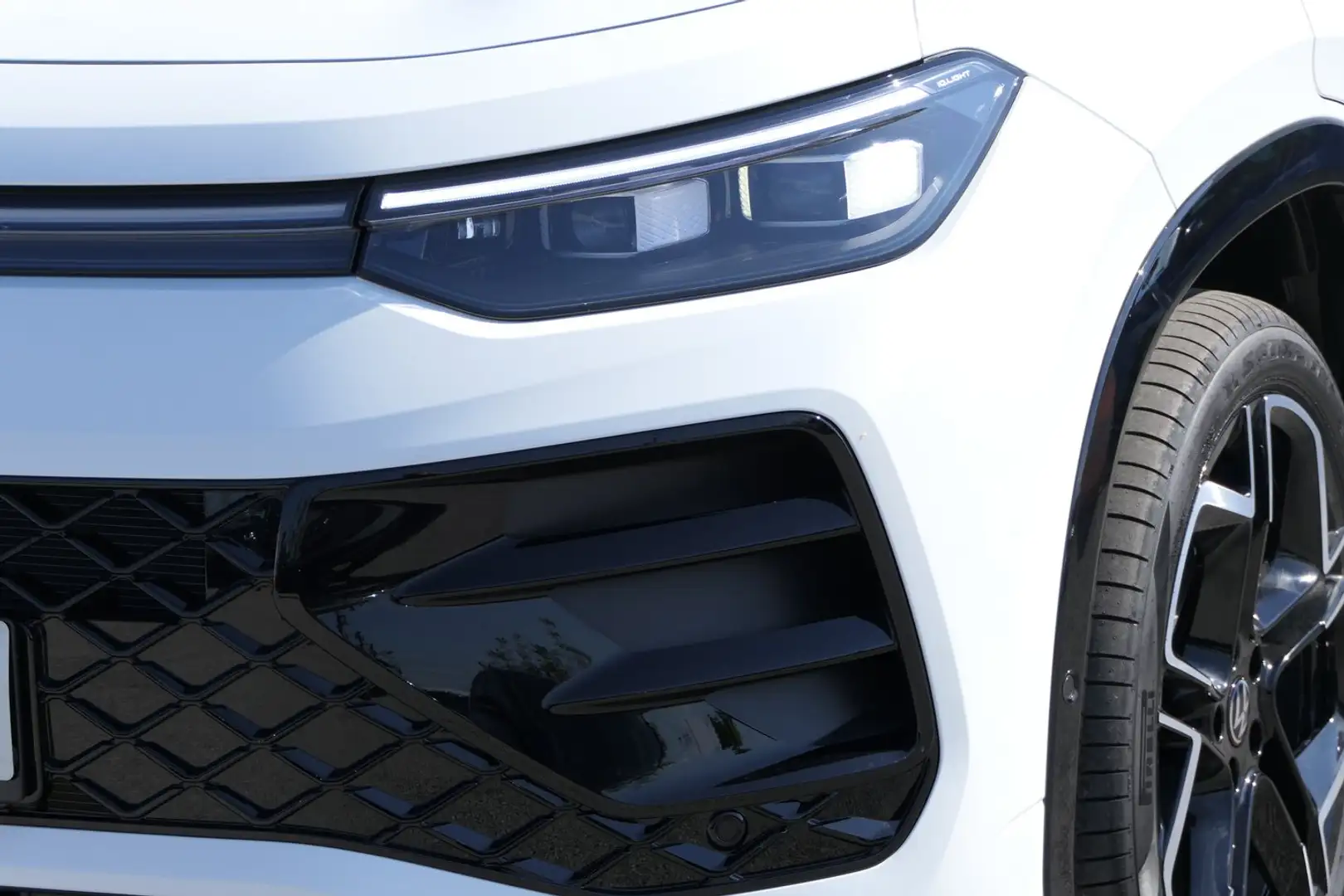 Volkswagen Tayron R-Line eHybrid DSG 200kW Weiß - 2