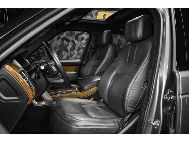 Land Rover Range Rover view 10