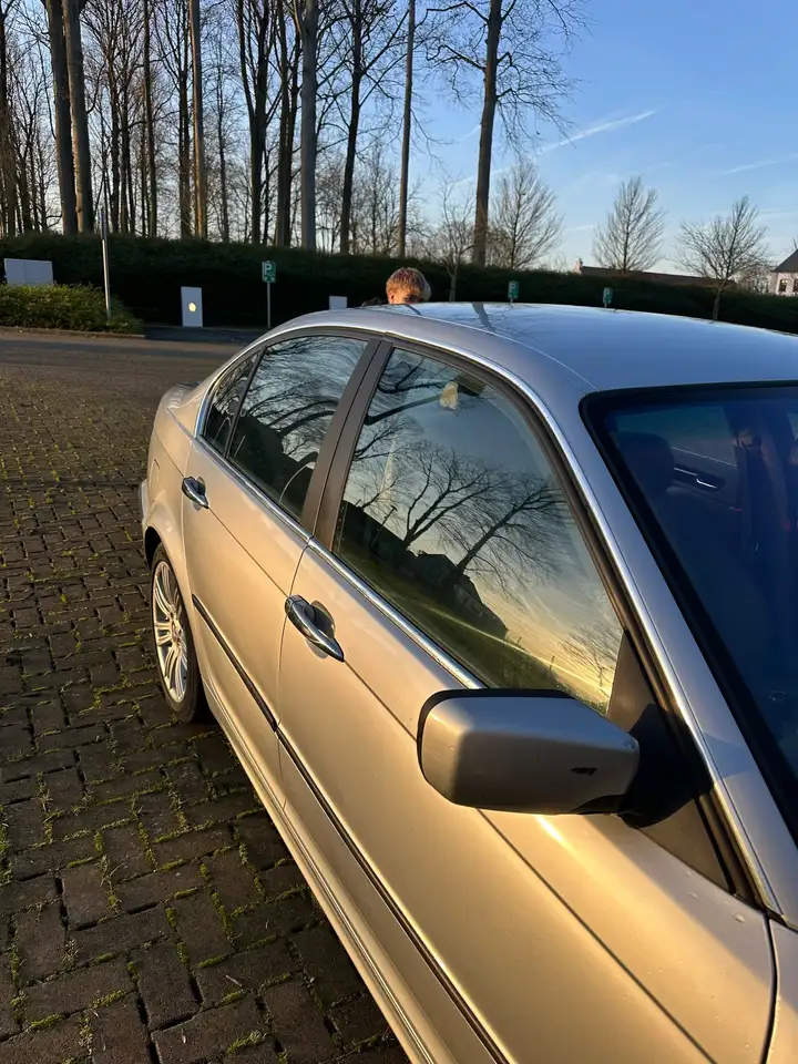 BMW 323iA, foto 3