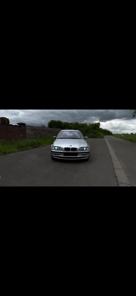 BMW 323iA, foto 8